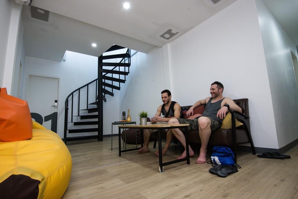 Monkeynap Hostel Bangkok Esterno foto
