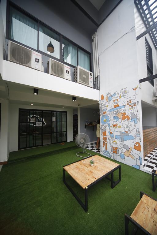 Monkeynap Hostel Bangkok Esterno foto